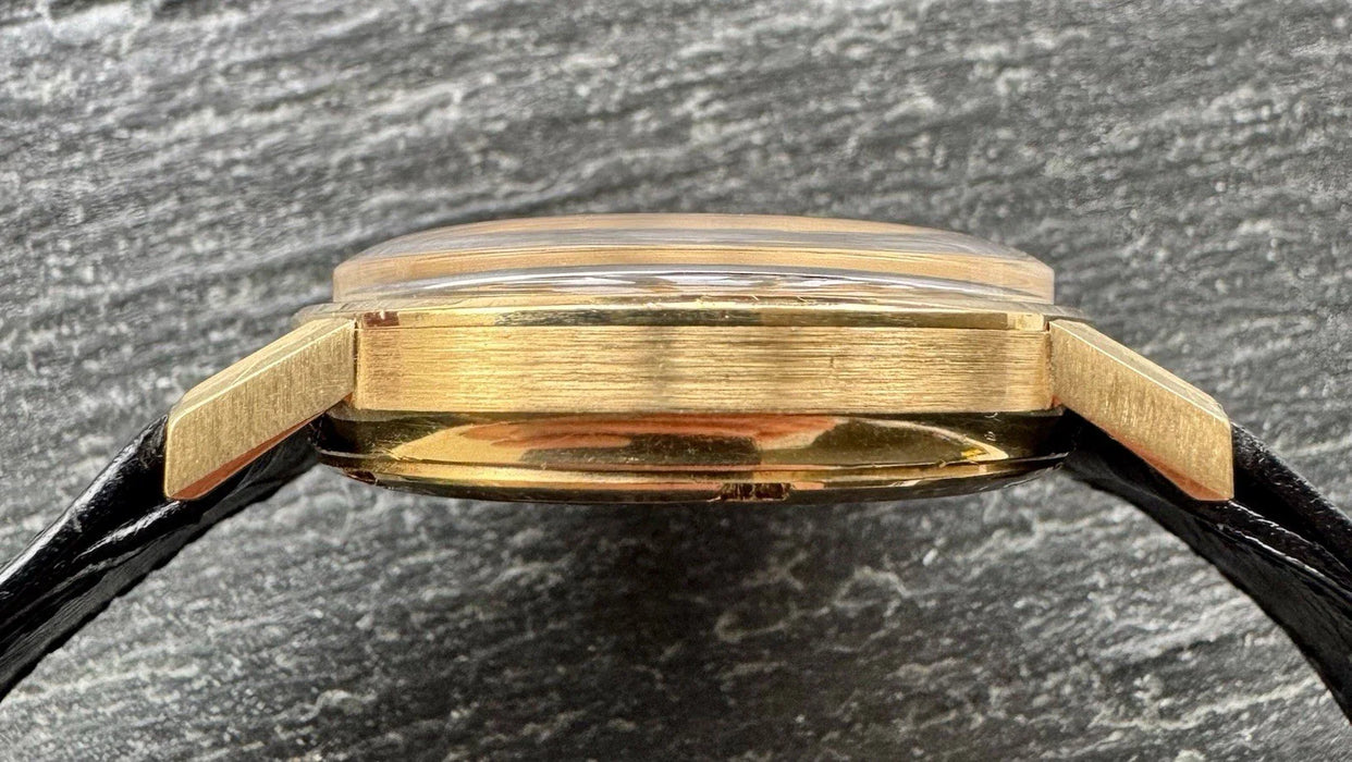 MONTRE-BRACELET AUTOMATIQUE VINTAGE OMEGA CONSTELLATION