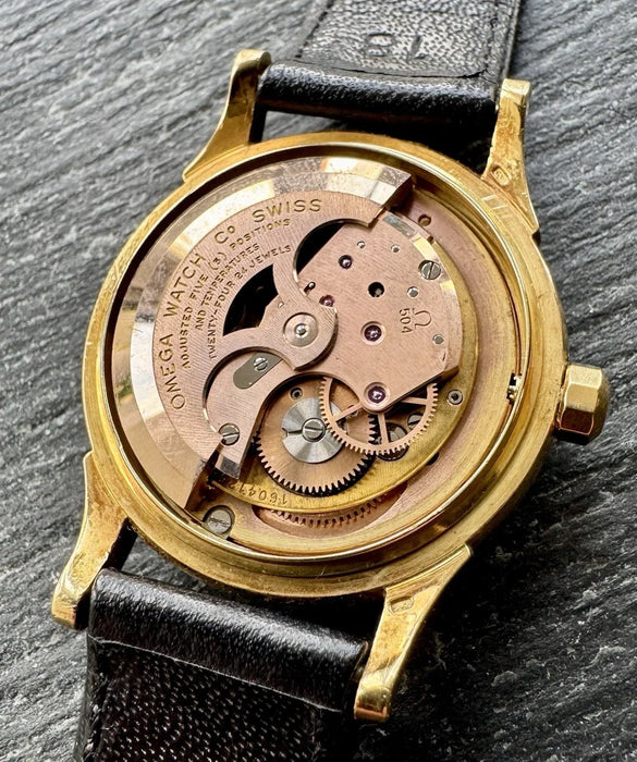 MONTRE OMEGA CONSTELLATION TARTE PAN DE LUXE 18K VINTAGE