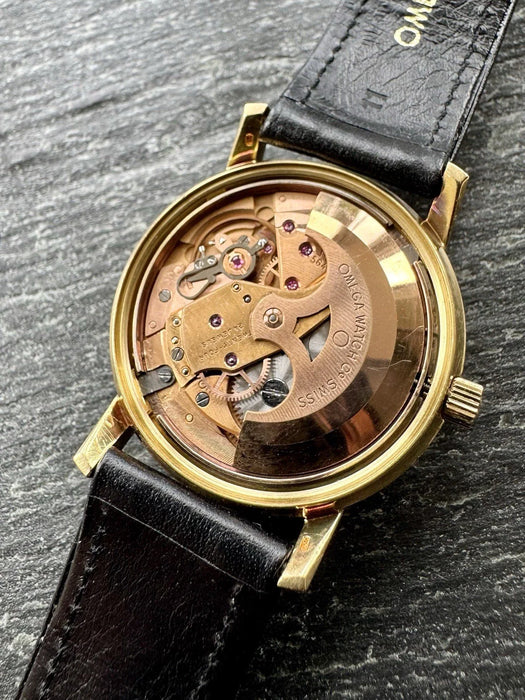 MONTRE-BRACELET AUTOMATIQUE VINTAGE OMEGA CONSTELLATION