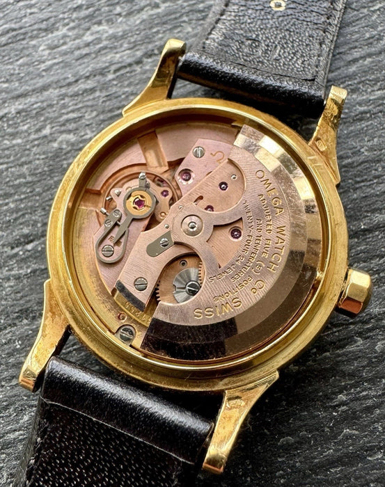 MONTRE OMEGA CONSTELLATION TARTE PAN DE LUXE 18K VINTAGE