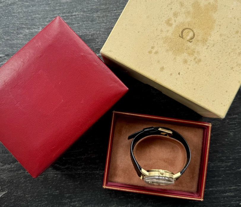 MONTRE-BRACELET AUTOMATIQUE VINTAGE OMEGA CONSTELLATION