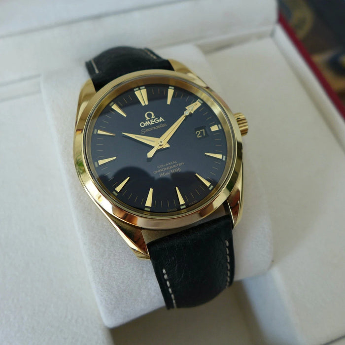 MONTRE OMEGA SEAMASTER AQUA TERRA EN OR MASSIF 18 CARATS
