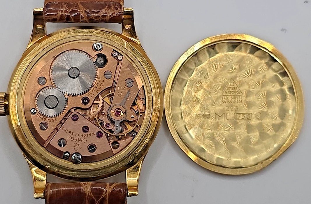 Montre Omega Cosmic Triple date 381 Fases de Lune or 18k  années 50