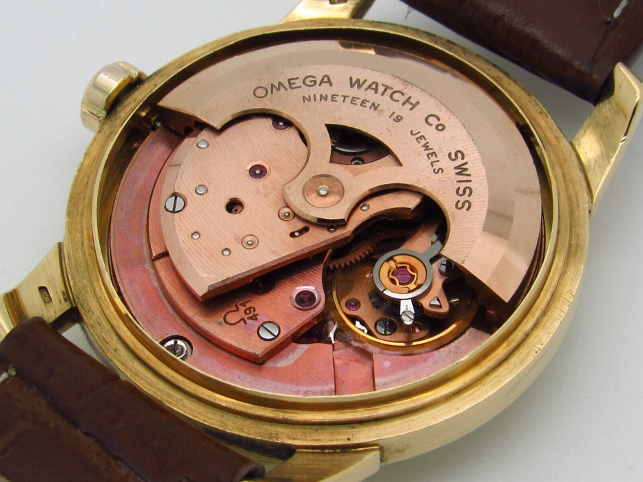 Montre automatique Omega Seamaster or jaune massif 18 carats