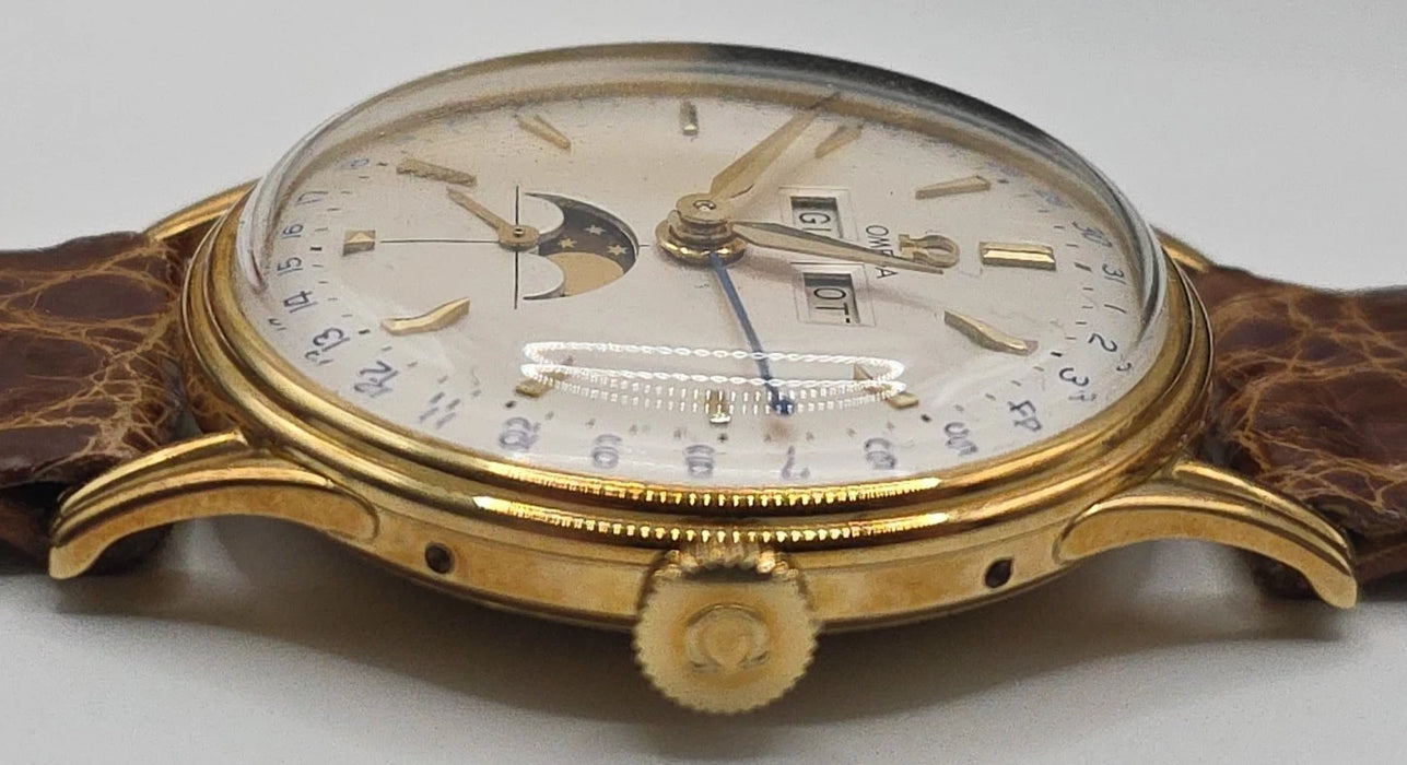 Montre Omega Cosmic Triple date 381 Fases de Lune or 18k  années 50