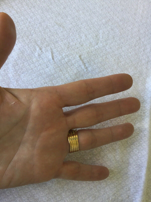 BAGUE EN OR JAUNE 18 CARATS